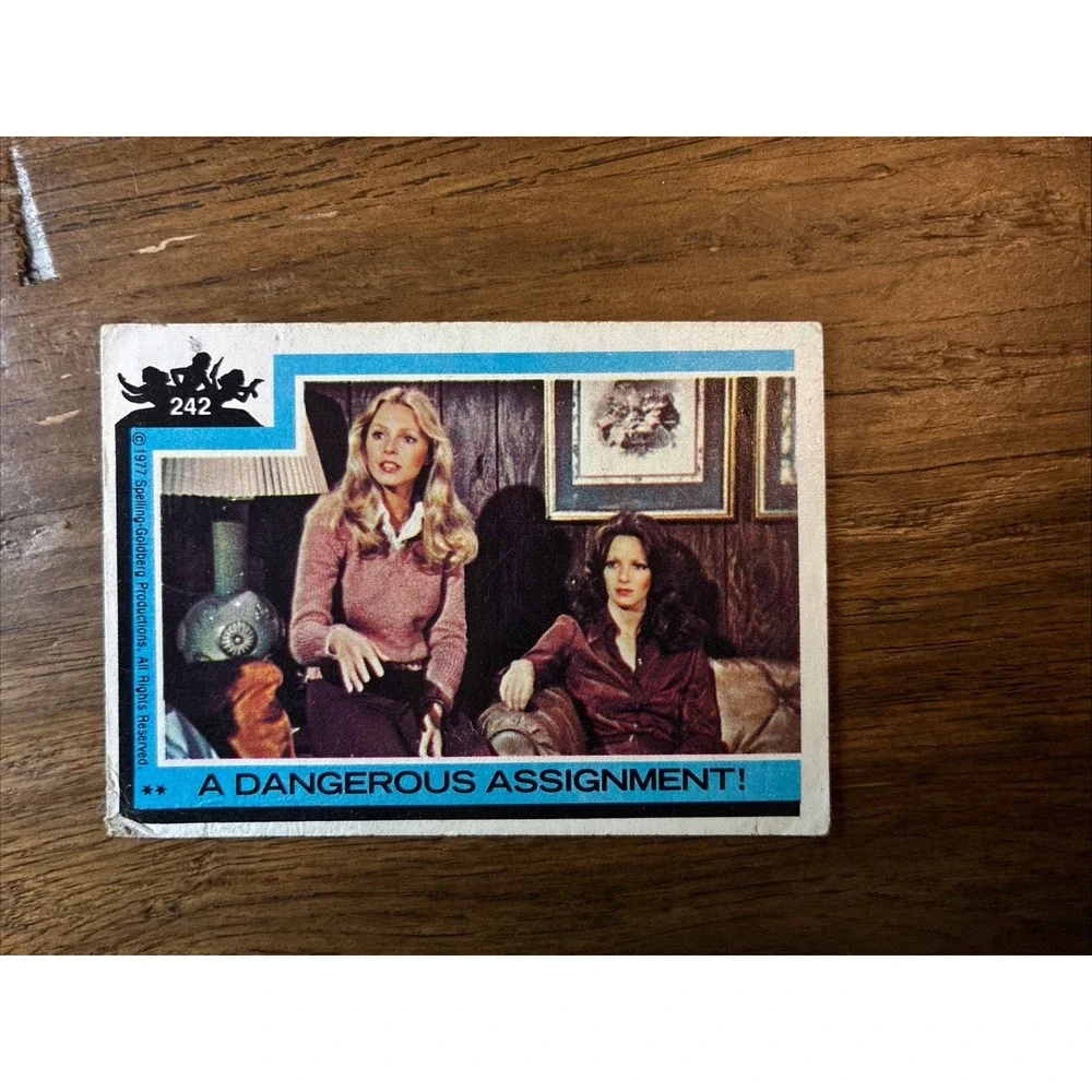 1977 Topps Charlies Angels Cards (Lot of 7) Cards (CA3)